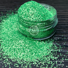 Load image into Gallery viewer, Kiwi be friends - Bouji Panda - Stay Bouji - Tumbler Glitter