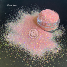 Load image into Gallery viewer, Glow Me - Glow in the dark glitter - Bouji Panda - Stay Bouji - Tumbler Glitter