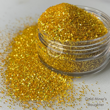 Load image into Gallery viewer, Gold Miner&#39;s Daughter Glitter - Bouji Panda - Stay Bouji - Tumbler Glitter
